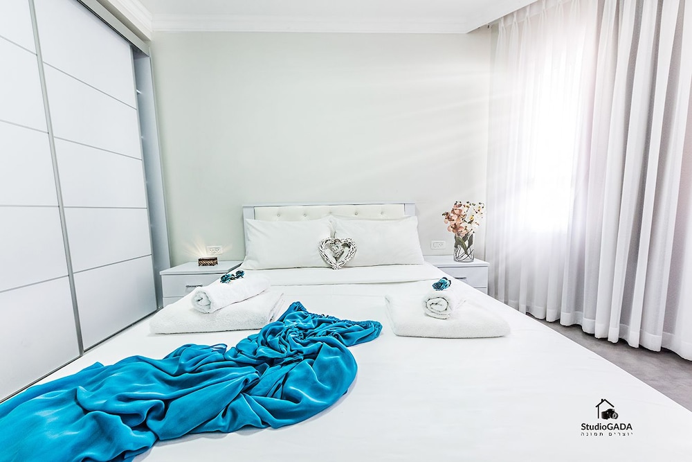 Royal Apartment, 1 Bedroom, Balcony, Lake View photo 3