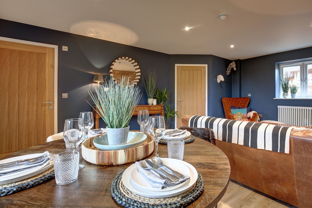 Deluxe Cottage, 2 Bedrooms (Compasses Cottage) photo 3