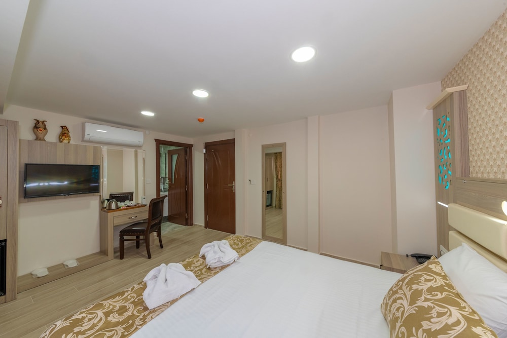 Standard Double Room, Balcony photo 2