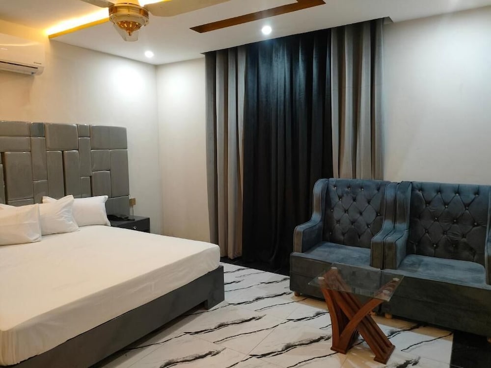 Deluxe Double Room photo 3