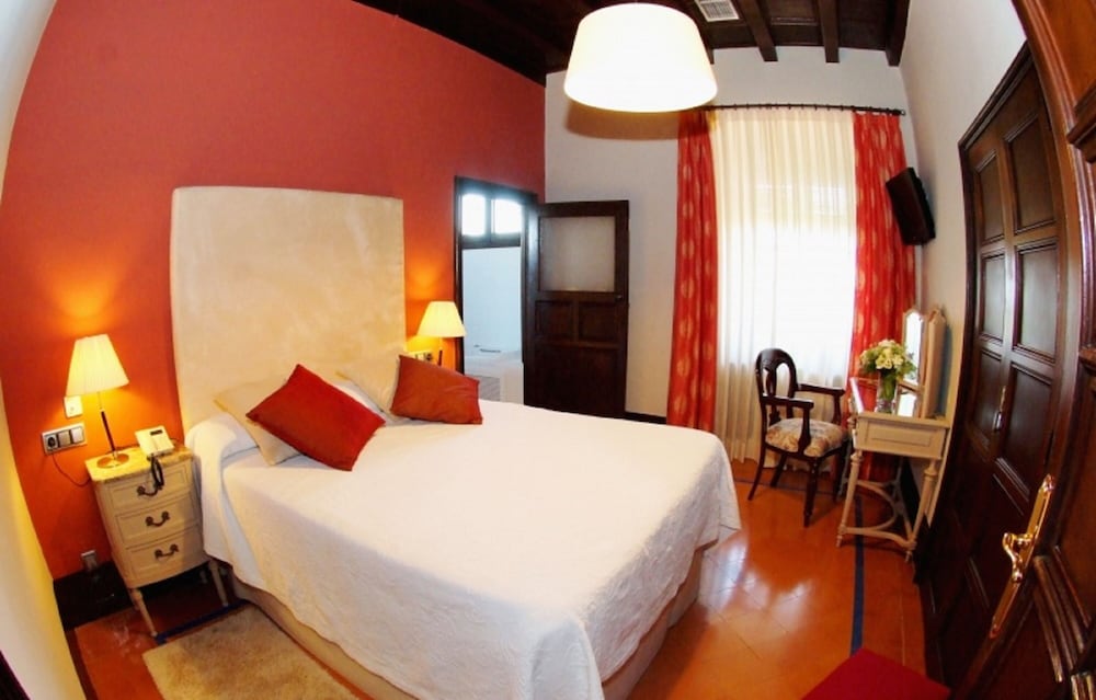 Standard Double Room - Photo 1