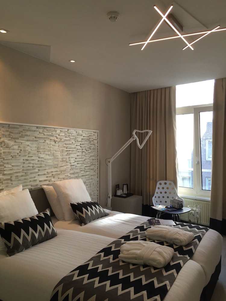 Standard Room, Canal View photo 3