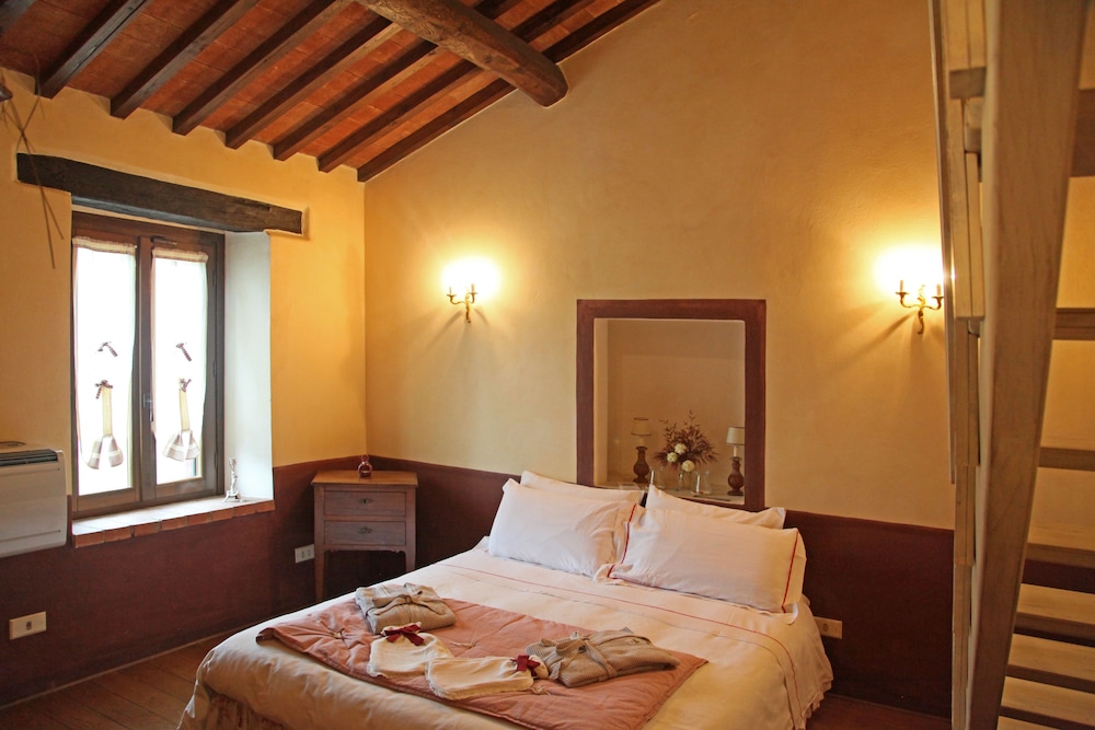Room photo 2