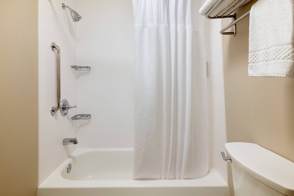 Suite, Multiple Beds - Photo 7