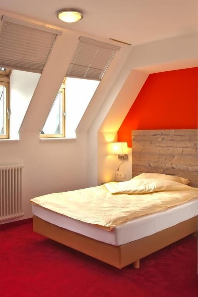 Single Room, City View photo 3