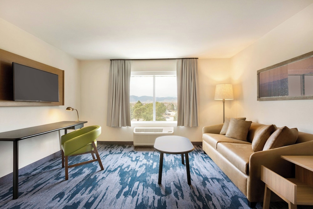 Suite, Multiple Beds