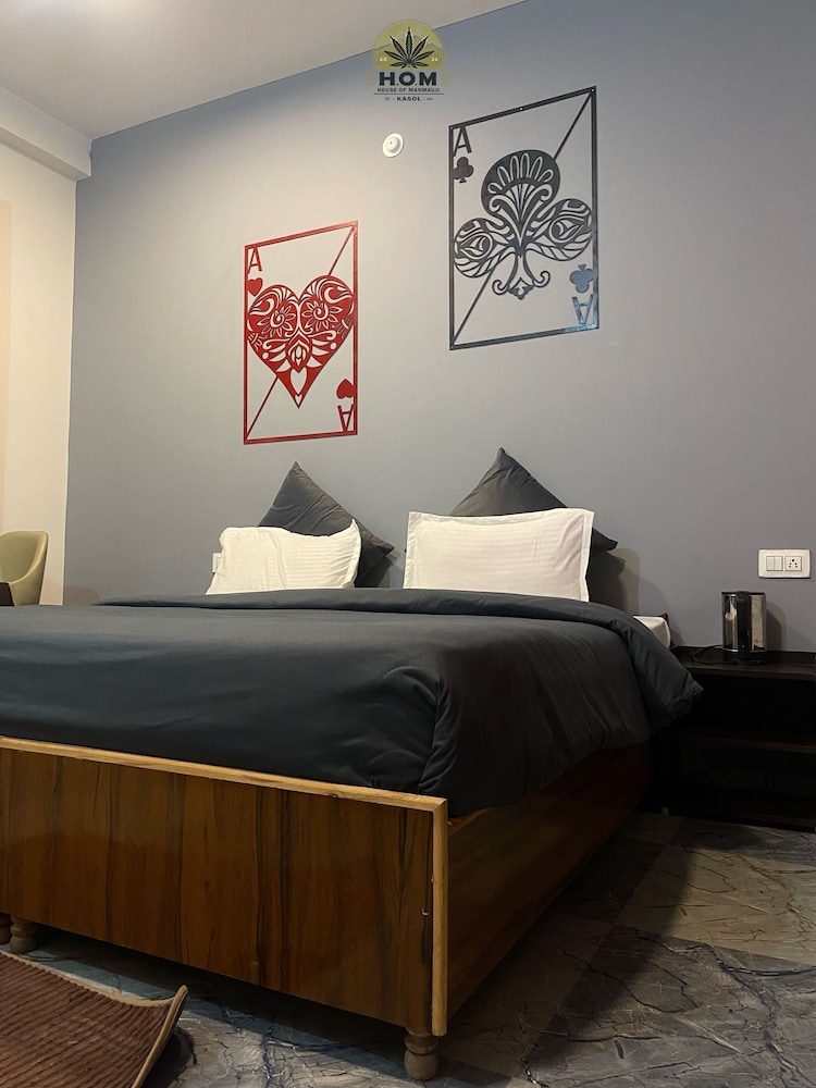 Deluxe Central Riverside Room