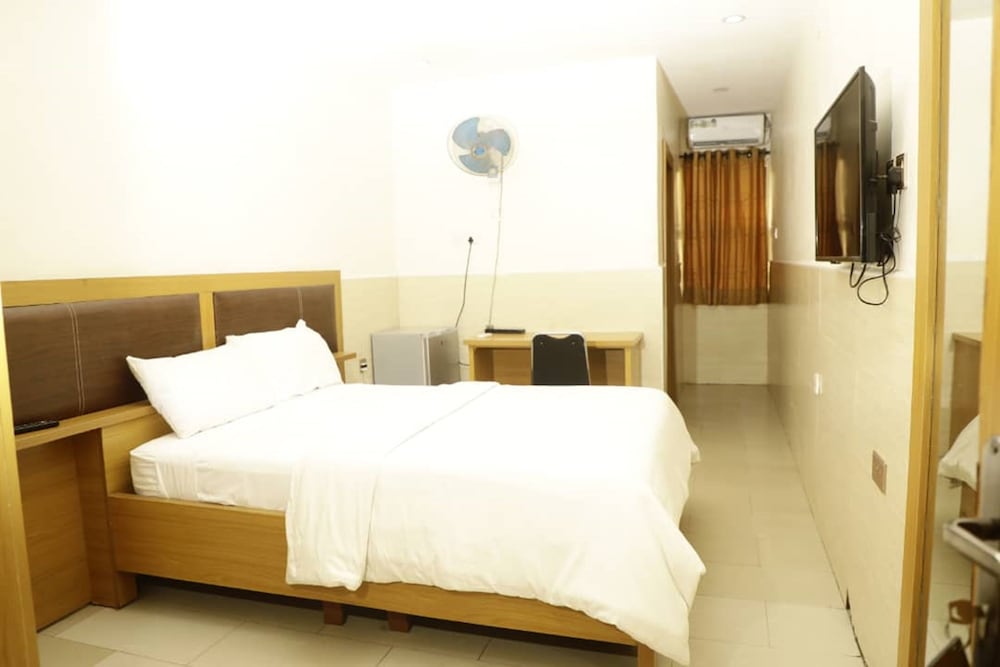 Deluxe Room - Photo 2