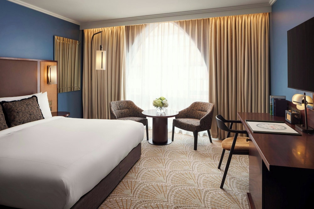 Superior House, 1 King Bed