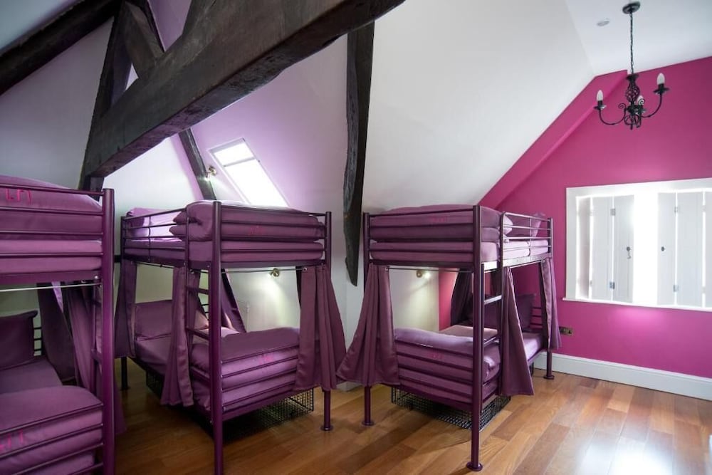 10-Bed Private Room Ensuite - Photo 6