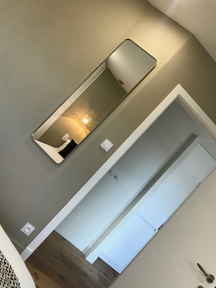 Deluxe Apartment, Ensuite - Photo 2