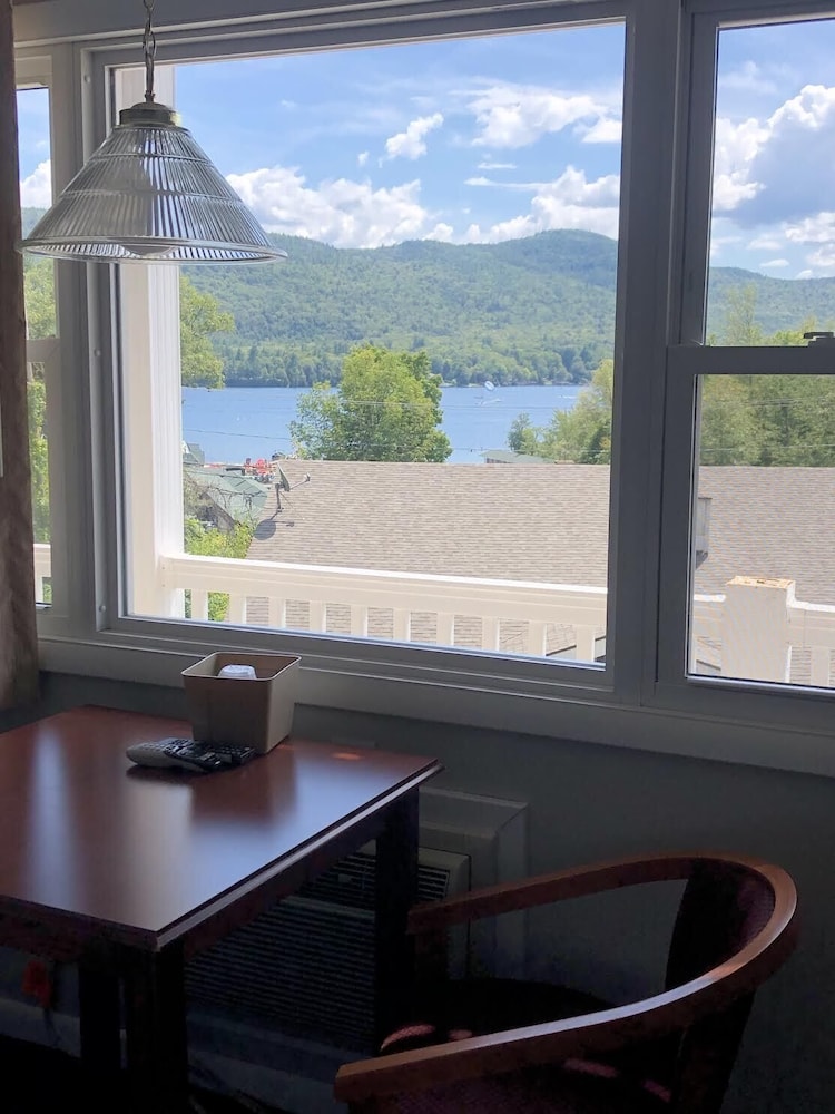 Standard Room, 2 Queen Beds, Non Smoking, Lake View photo 3