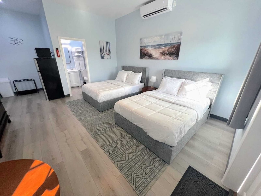 Basic Room, 2 Double Beds