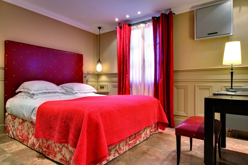 Classic Double Room (occ max 2) photo 3