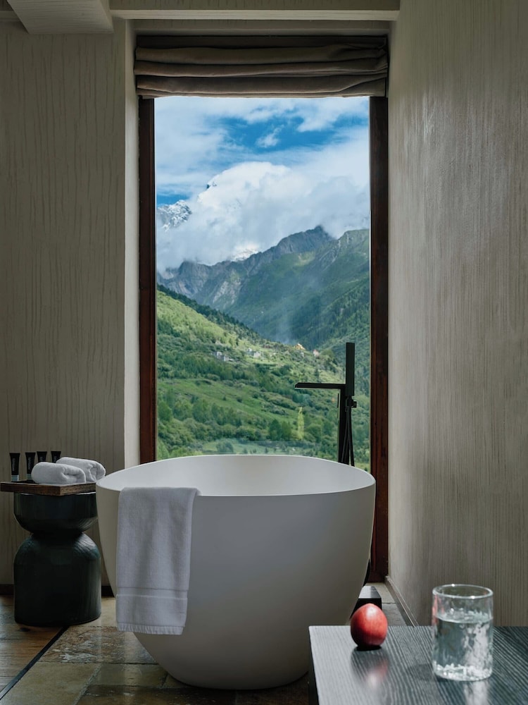 Romantic Double Room, Mountain View photo 3