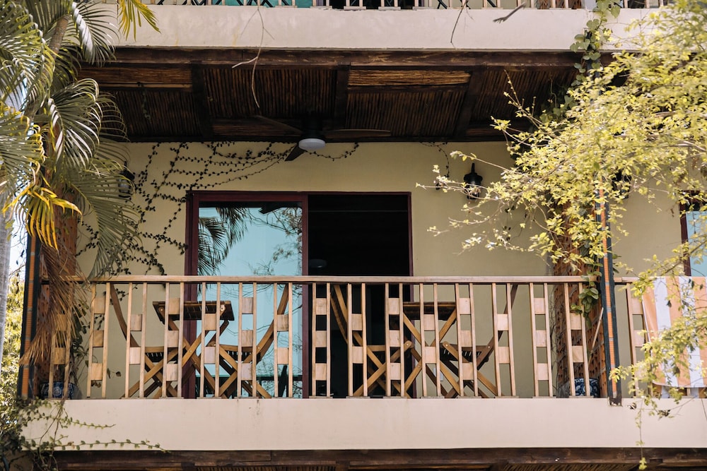 Family Triple Room, Balcony, Pool View photo 2