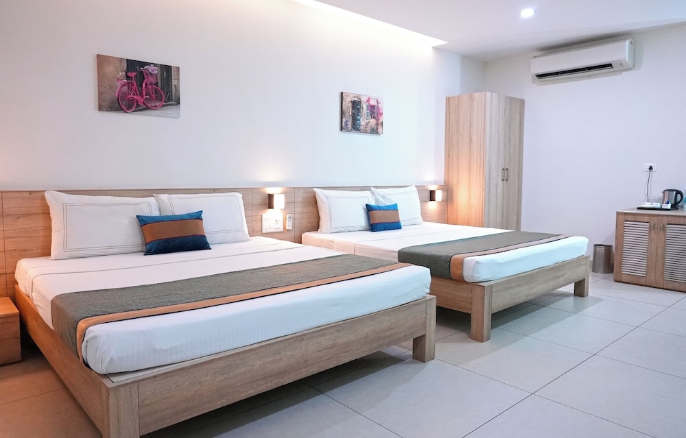 Double or Twin Room - Photo 8
