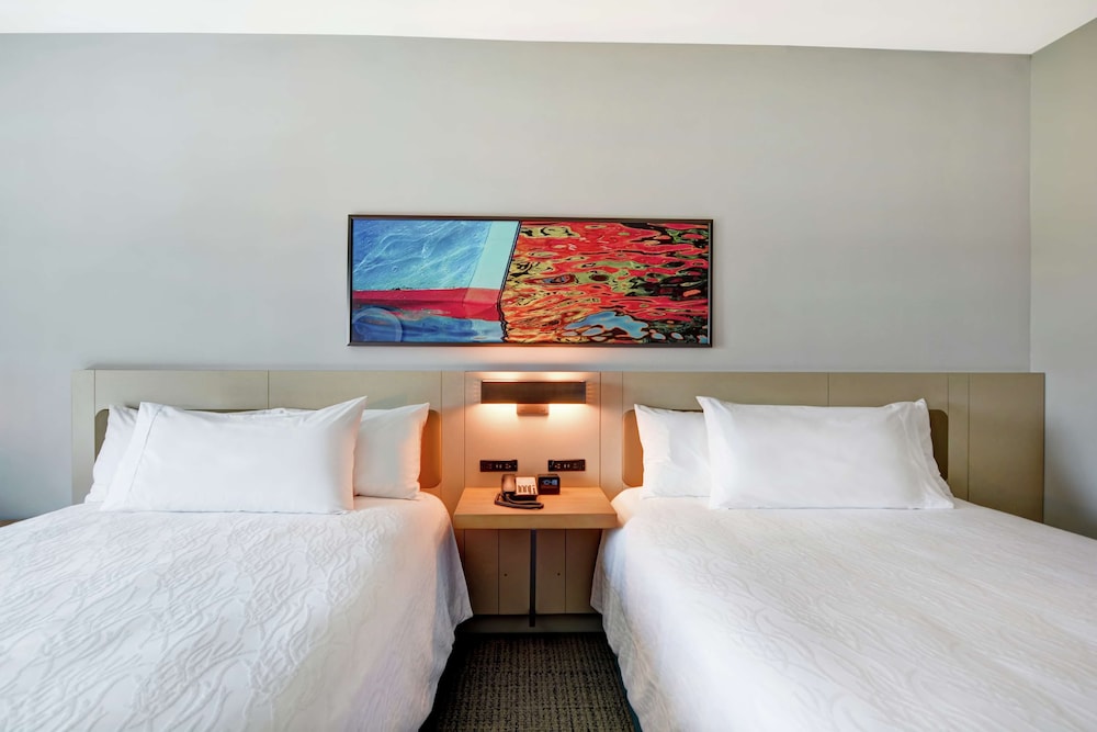 Room, 2 Queen Beds, Ocean View - Photo 3
