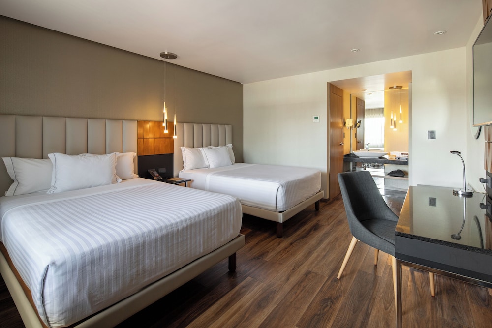 Triple Room, 2 Double Beds - Photo 7