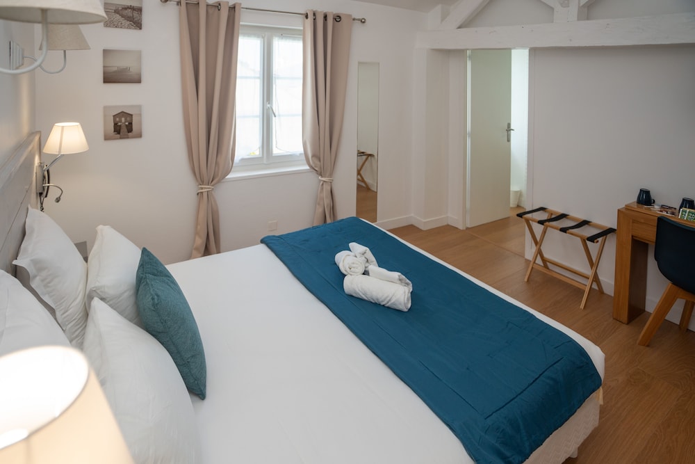Double Room, Pool View (Privilège)