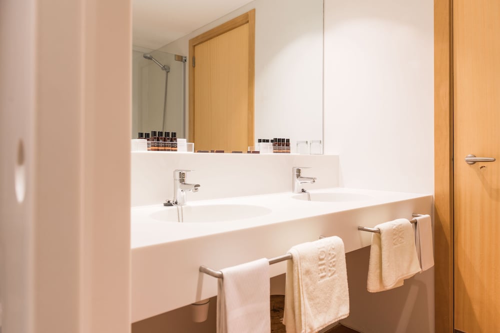 Double Room, Sea View - Photo 14