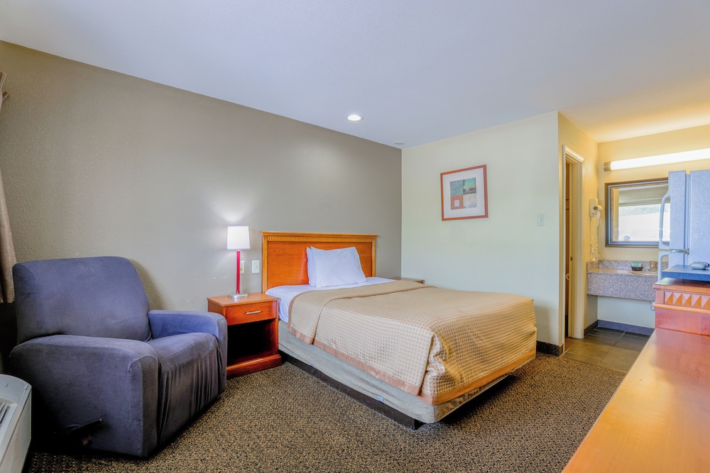 Room, 1 Queen Bed, Non Smoking photo 1