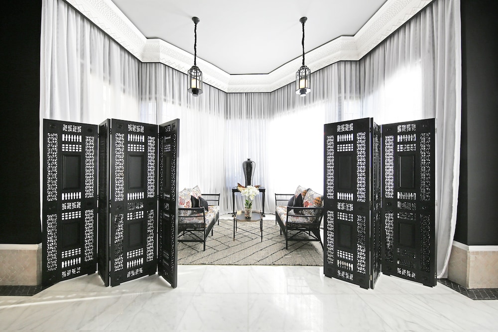 Senior Suite - Photo 6