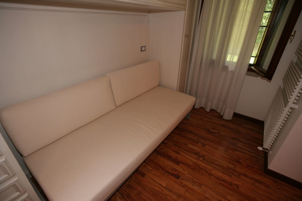 Quadruple Room photo 1