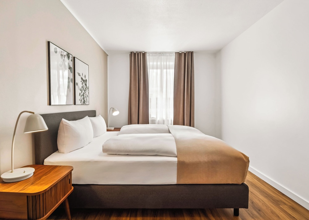 One-Bedroom Suite with Sofa Bed