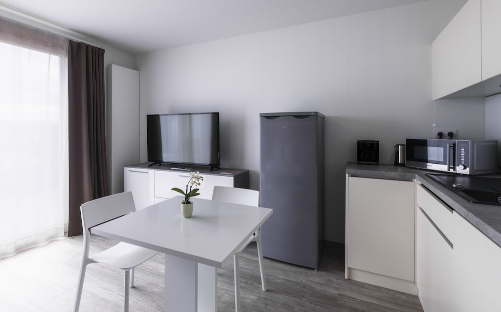 Studio, 1 Double Bed, Terrace - Photo 5