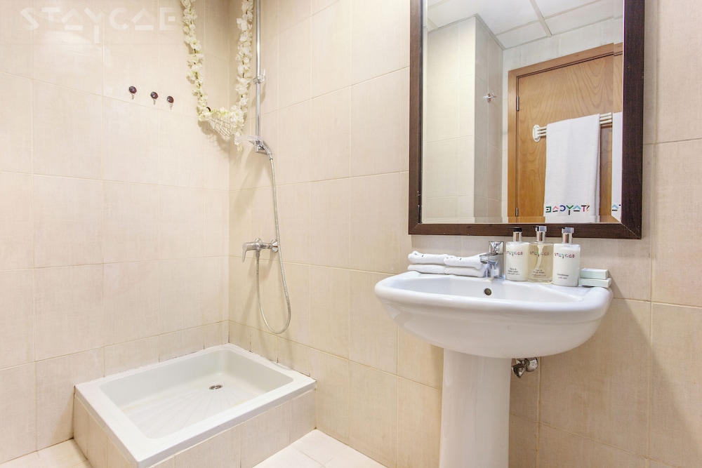 1 Bedroom Apartment photo 3