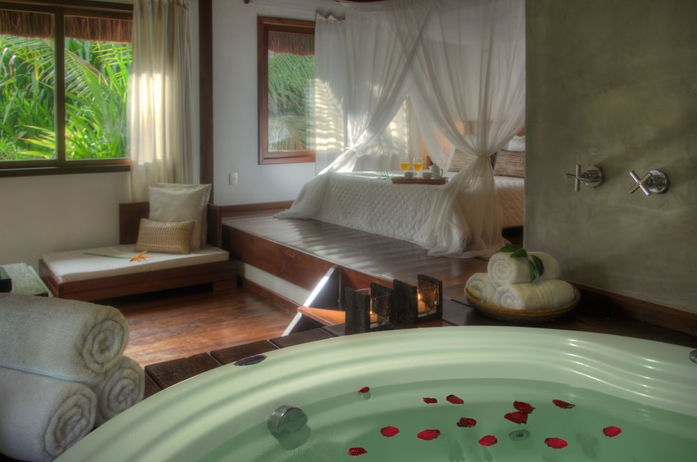 Superior Bungalow, Jetted Tub photo 1