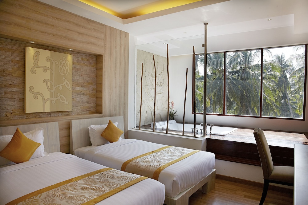 Junior Double or Twin Room photo 2