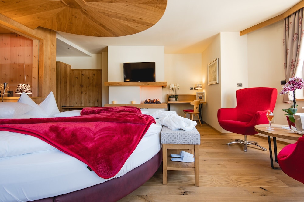 Honeymoon Studio Suite