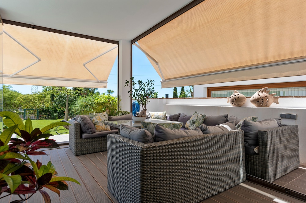 Villa photo 3