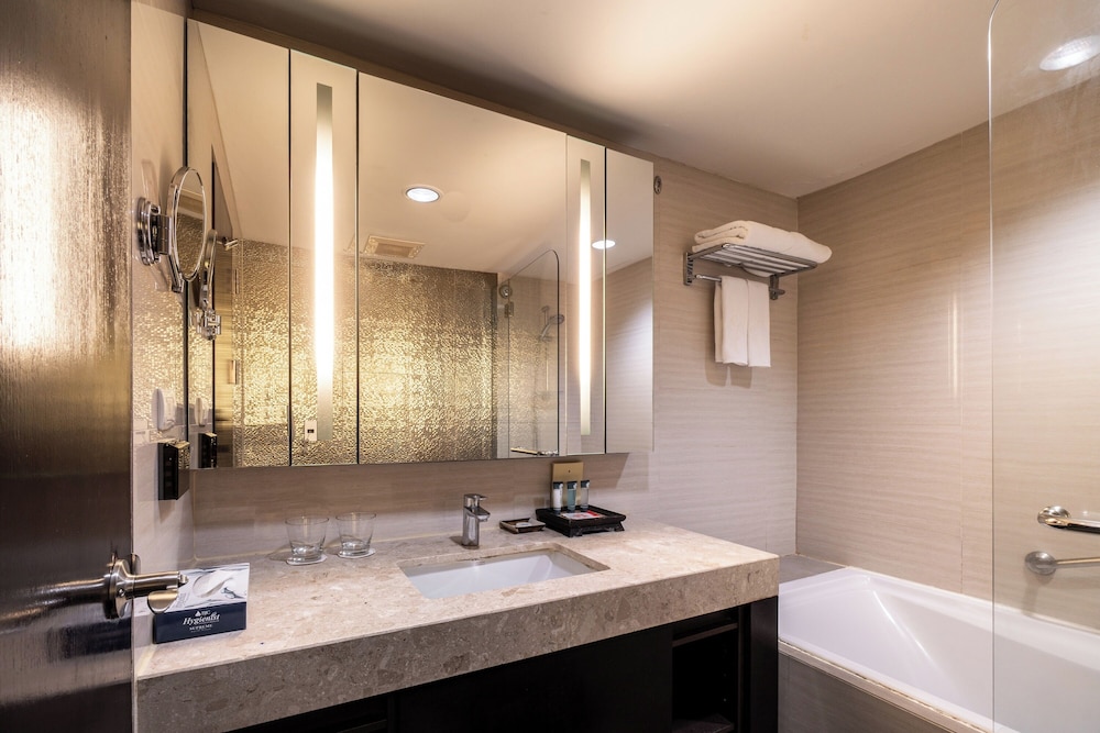 Grand Suite included Extrabed thumbnail 6