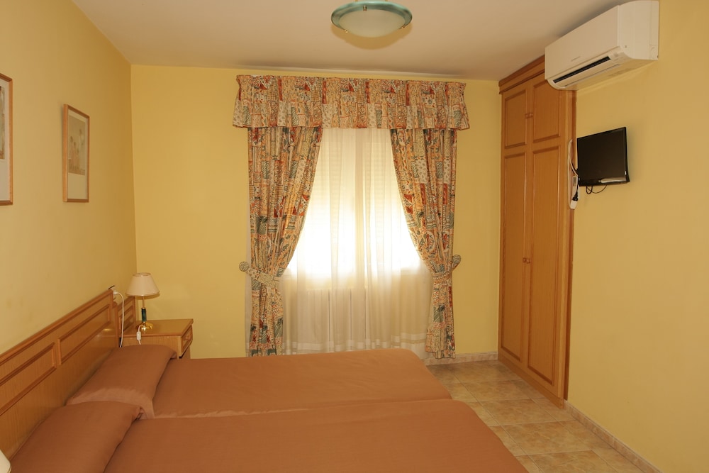 Triple Room - City View