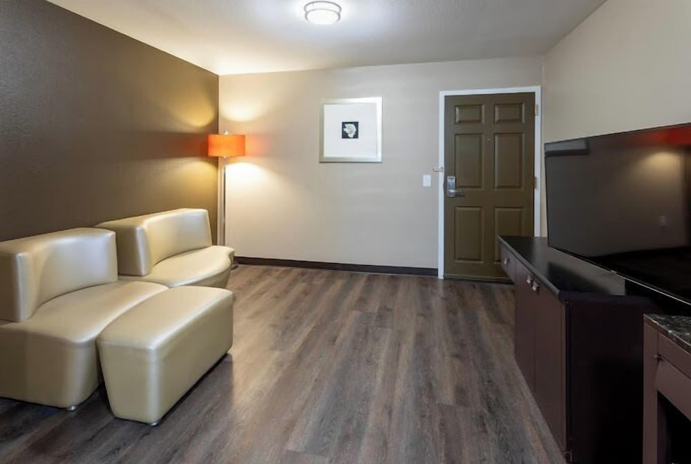 Suite, 1 Bedroom photo 1