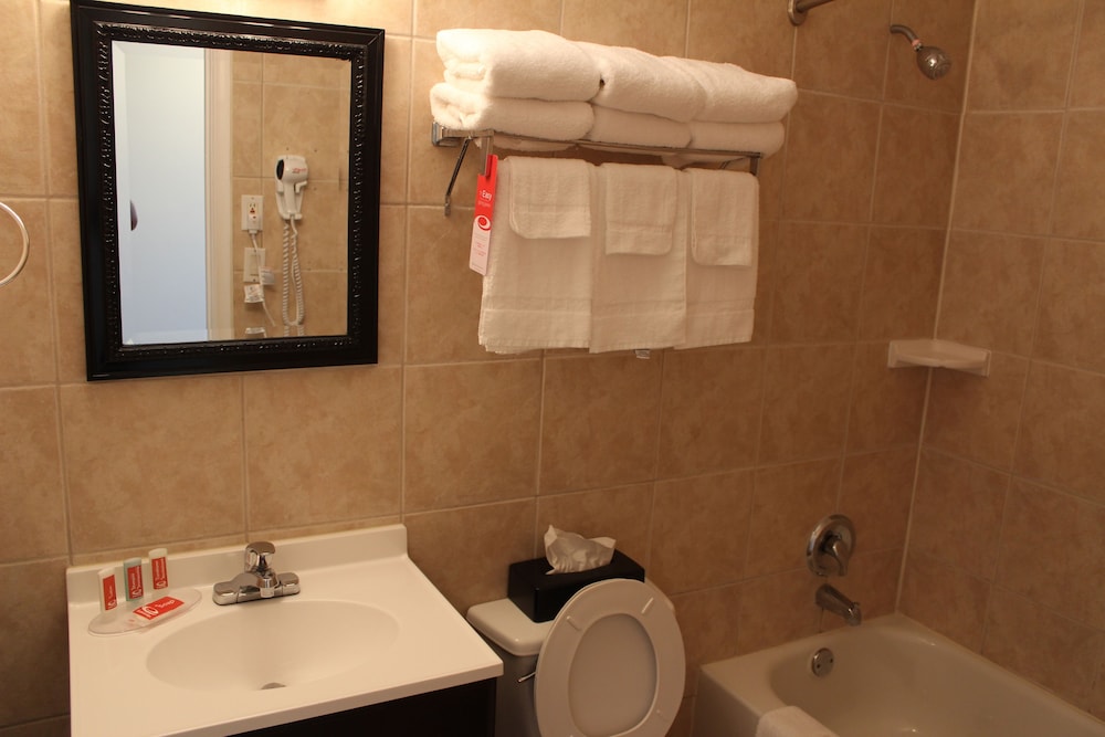 Standard Room, 2 Double Beds, Non Smoking - Photo 20