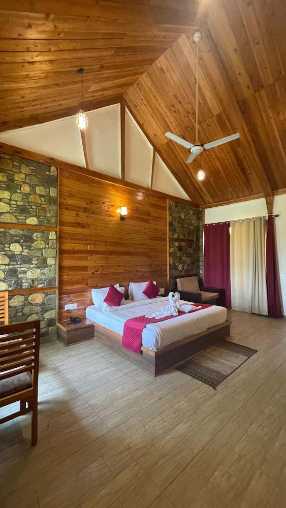 Premium Double or Twin Room, Pool View