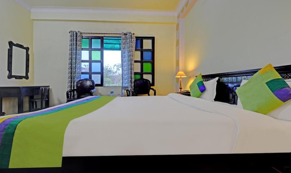 Deluxe Room - Photo 5