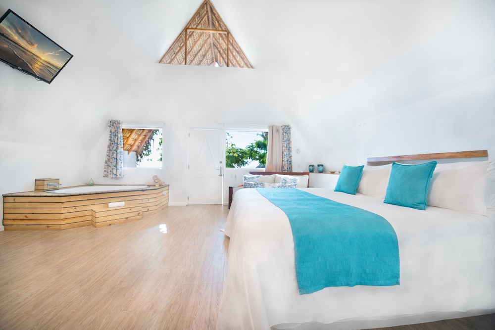Ocean Front Master Suite photo 3