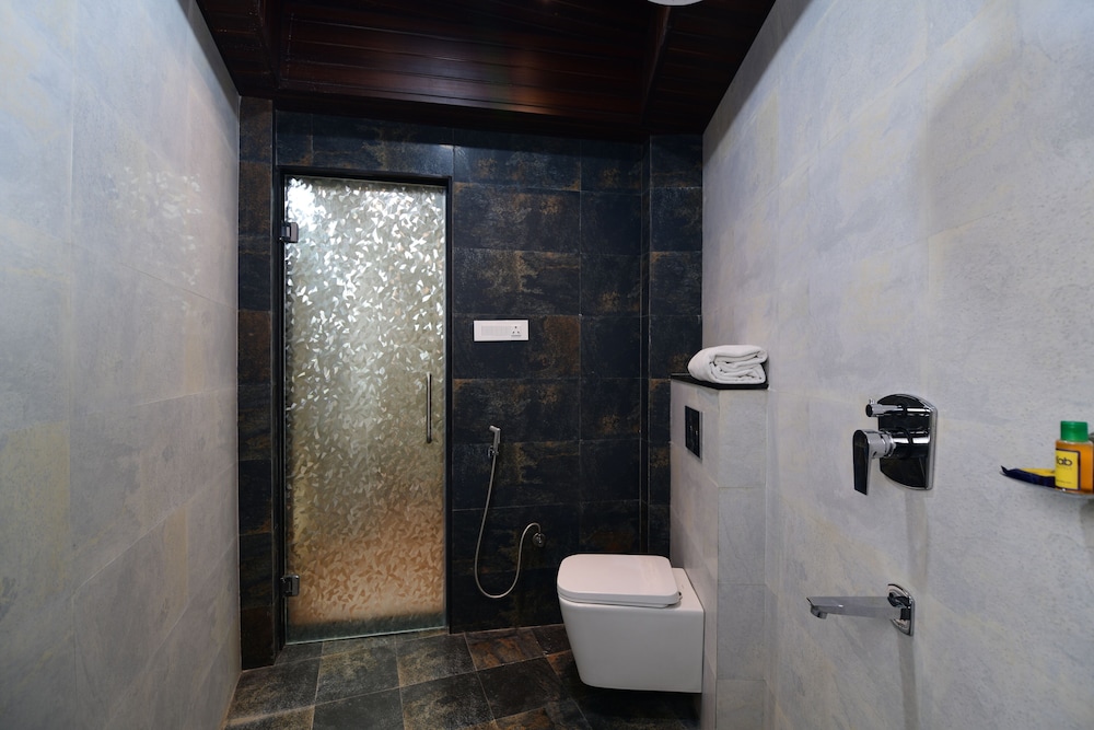 Deluxe Double or Twin Room - Photo 3