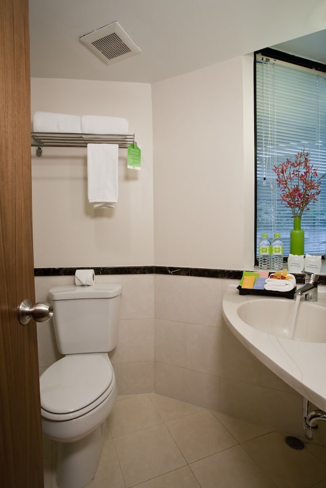 Standard Twin Room photo 3