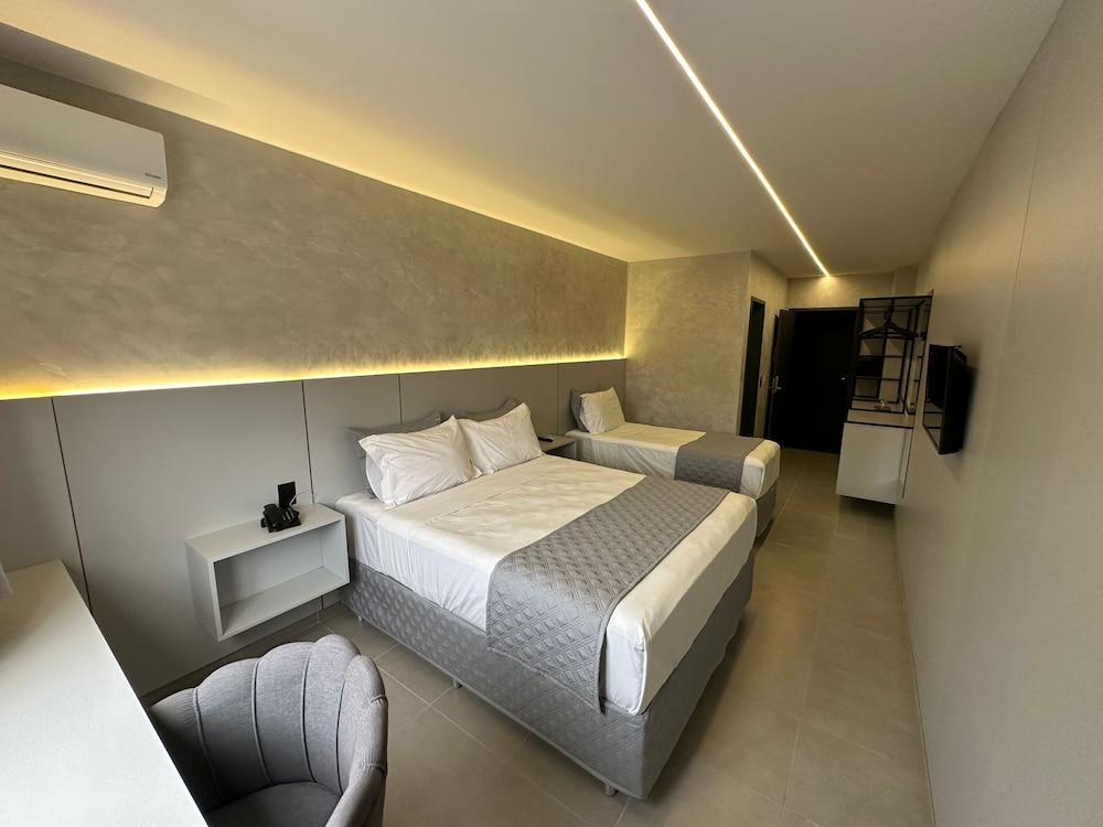 Triple Room, Pool View photo 1