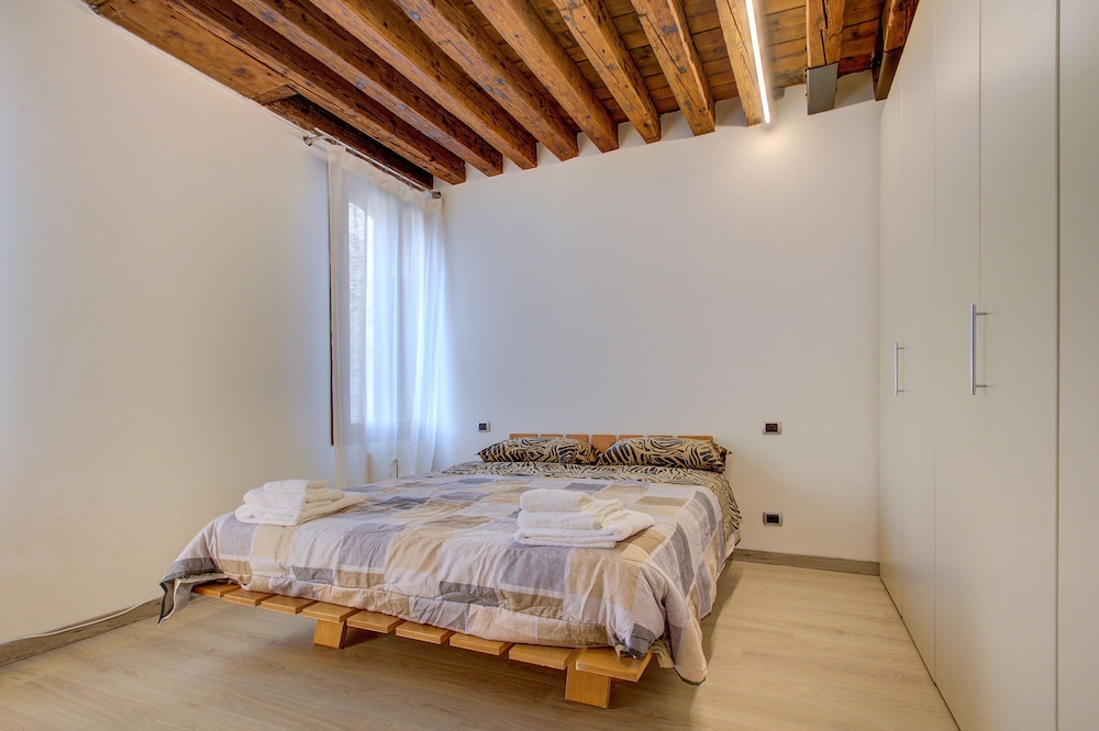 Apartment, City View photo 1