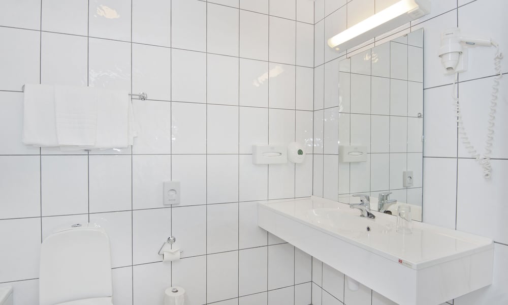 Basic Single Room, Non Smoking (Small) photo 2