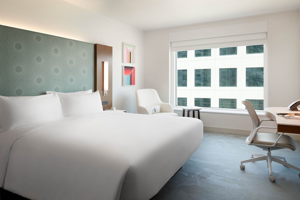 Deluxe Room, 1 King Bed