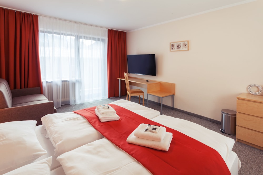 Double Room, Balcony, Hill View photo 3
