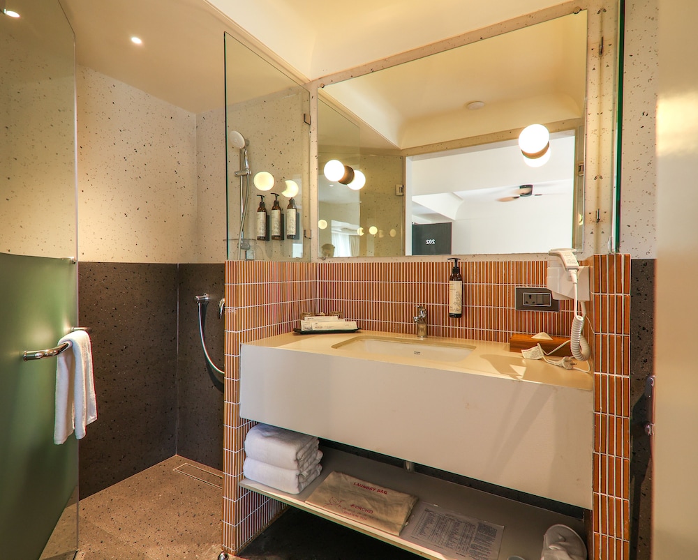 Treepie - Superior Room with Balcony photo 3